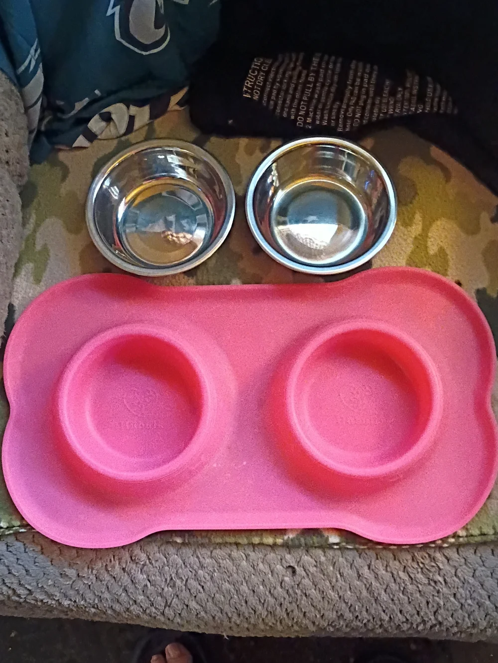 Small Dog Bowls With Silicone Mat